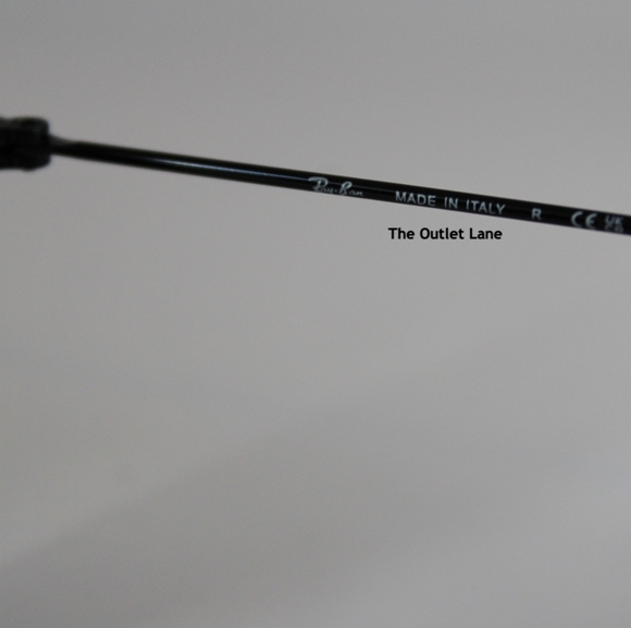 Model Display Ray-Ban Aviator Black Classic RB3025 - Picture 13 of 16